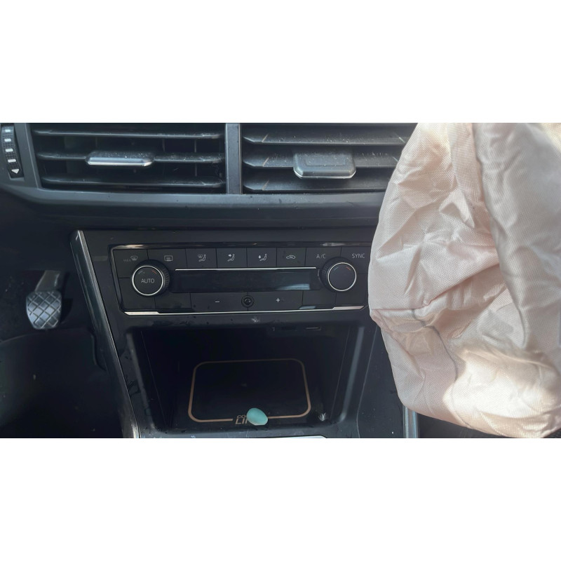 Compresseur clim VOLKSWAGEN POLO 6 Photo n°12