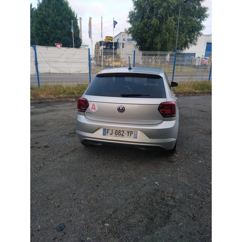 Compresseur clim VOLKSWAGEN POLO 6 Photo n°16