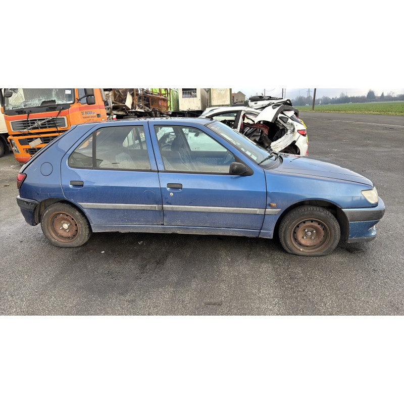 Pompe de direction PEUGEOT 306 Photo n°9
