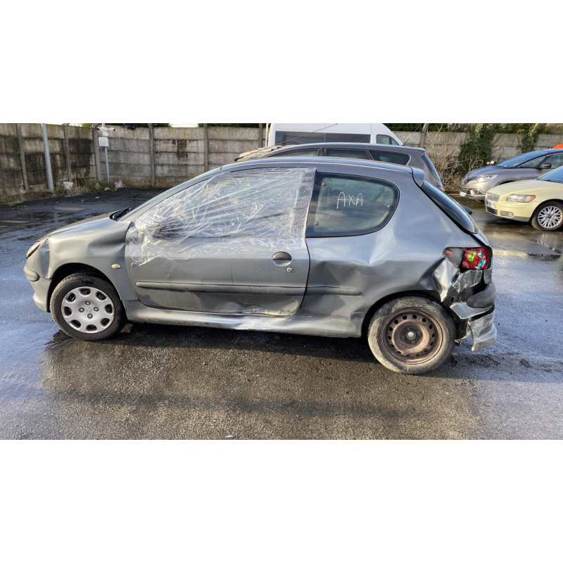 Pompe de direction PEUGEOT 206 Photo n°9