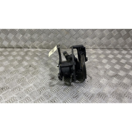 Pompe de direction FIAT PUNTO 1 Photo n°1