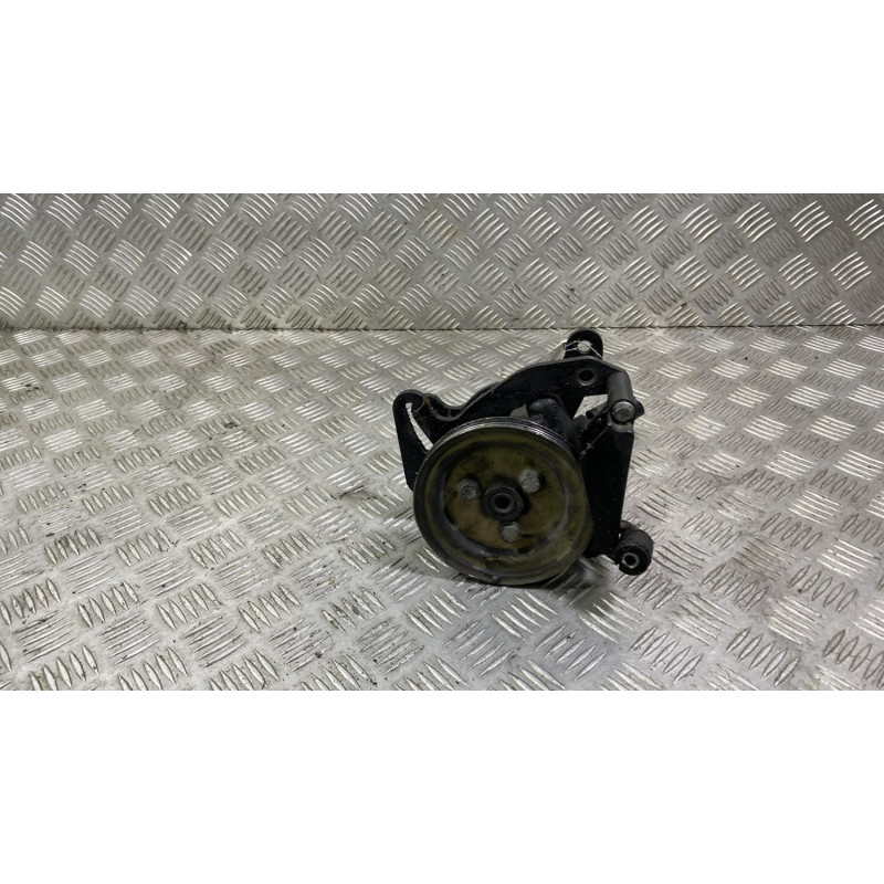 Pompe de direction FIAT PUNTO 1 Photo n°2