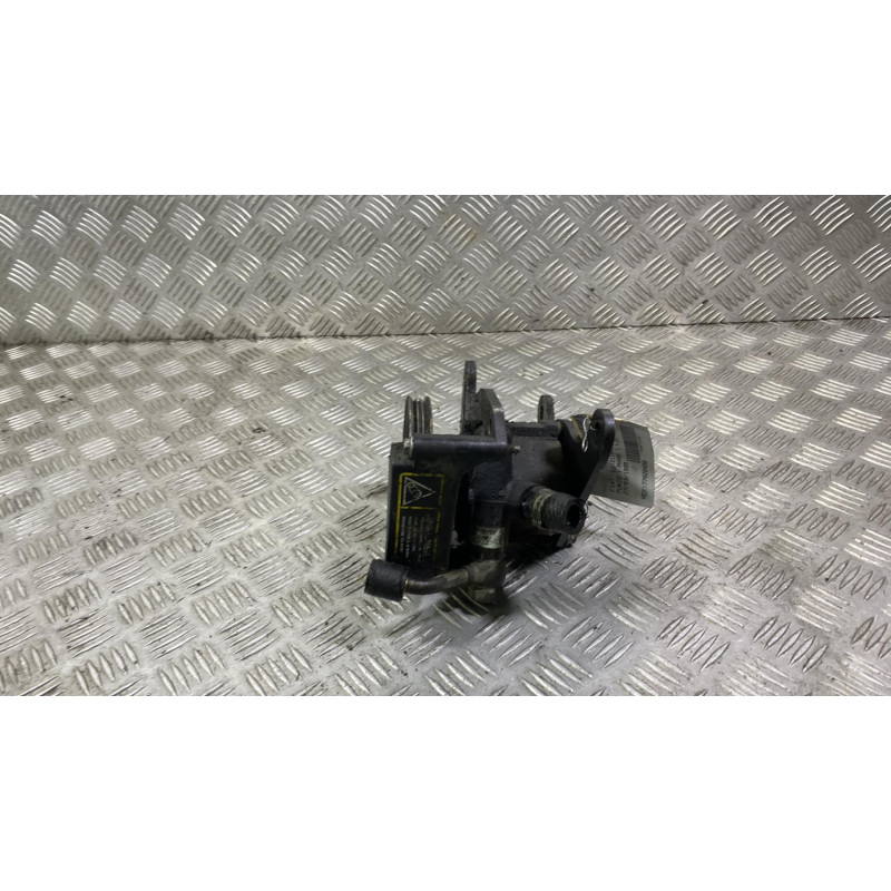 Pompe de direction FIAT PUNTO 1 Photo n°3