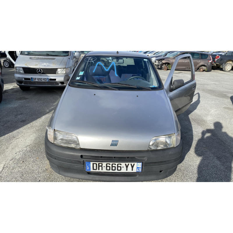 Pompe de direction FIAT PUNTO 1 Photo n°4