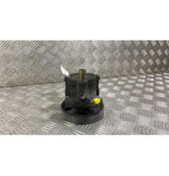 Pompe de direction OPEL VIVARO 1 Photo n°1