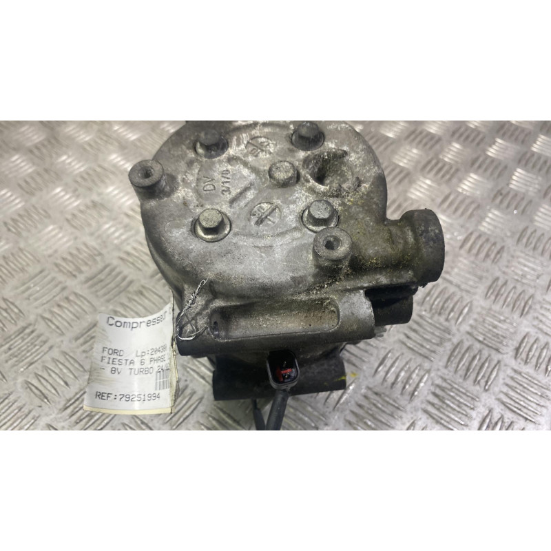 Compresseur clim FORD FIESTA 6 Photo n°1