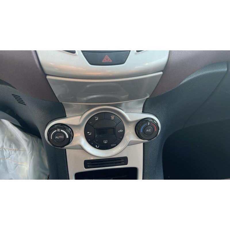 Compresseur clim FORD FIESTA 6 Photo n°11
