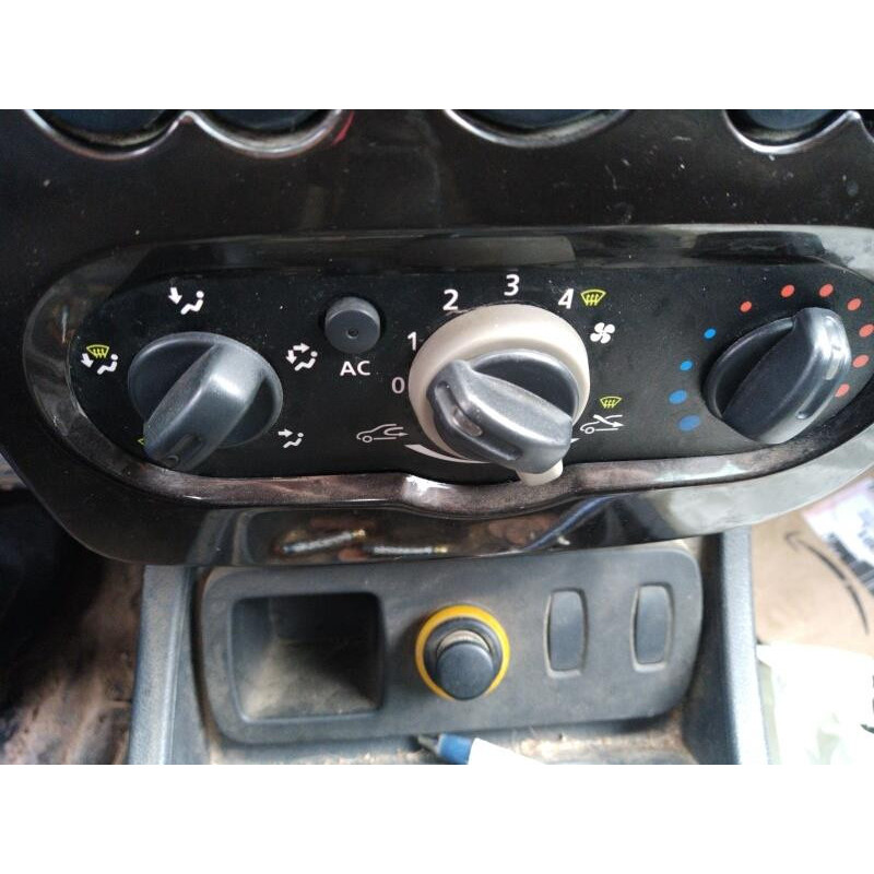 Compresseur clim DACIA DUSTER 1 Photo n°4