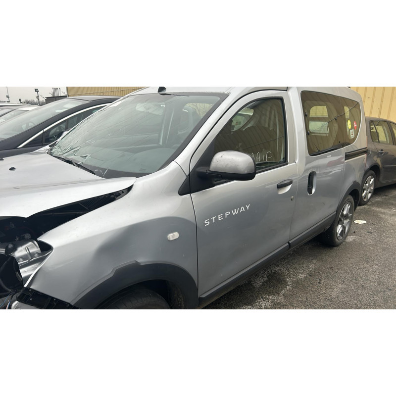 Compresseur clim DACIA DOKKER Photo n°13