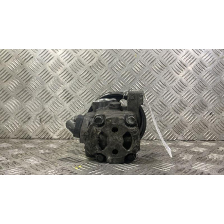 Pompe de direction HONDA FR-V Photo n°1