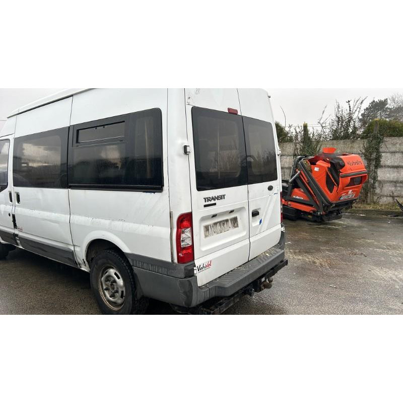 Compresseur clim FORD TRANSIT 4 Photo n°5