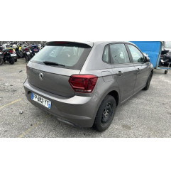 Compresseur clim VOLKSWAGEN POLO 6