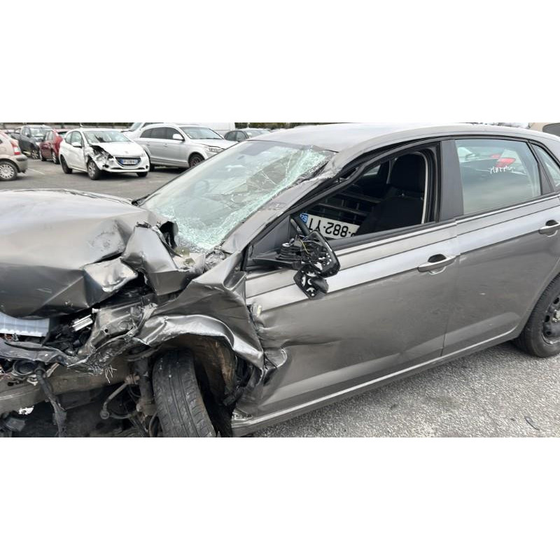 Compresseur clim VOLKSWAGEN POLO 6 Photo n°9