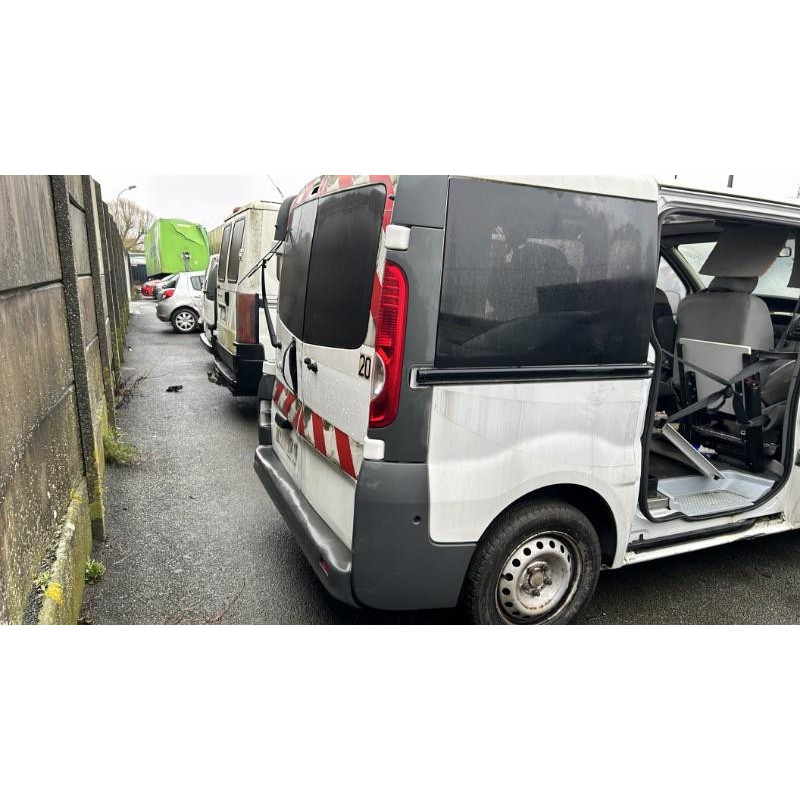 Pompe de direction RENAULT TRAFIC 2 Photo n°6