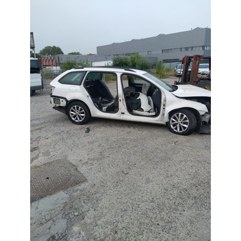 Compresseur clim SKODA OCTAVIA 3 Photo n°5