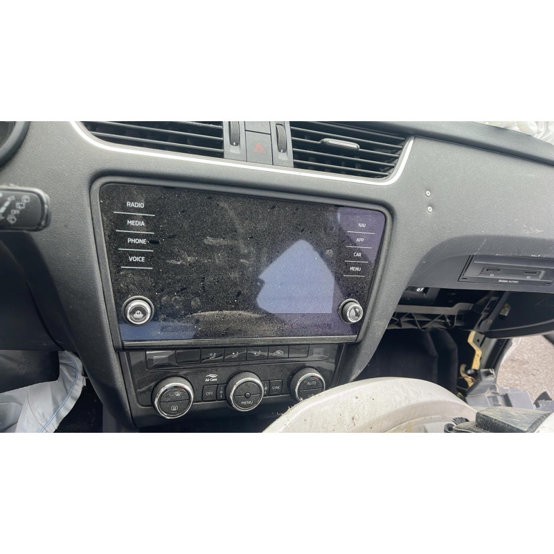 Compresseur clim SKODA OCTAVIA 3 Photo n°10