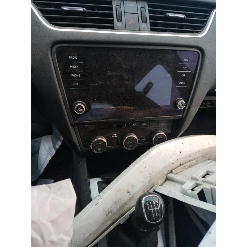 Compresseur clim SKODA OCTAVIA 3 Photo n°18