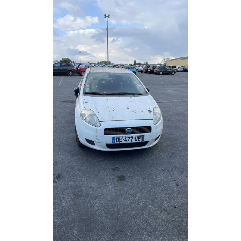 Compresseur clim FIAT GRANDE PUNTO Photo n°10