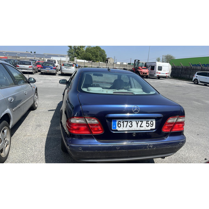 Pompe de direction MERCEDES CLASSE CLK 208 Photo n°11