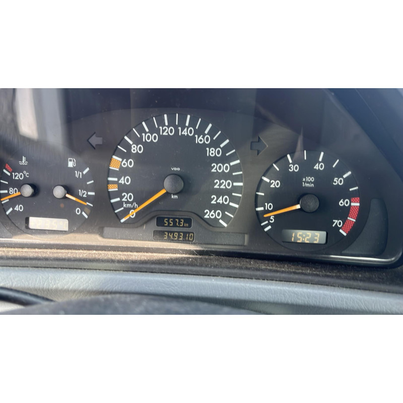 Pompe de direction MERCEDES CLASSE CLK 208 Photo n°15