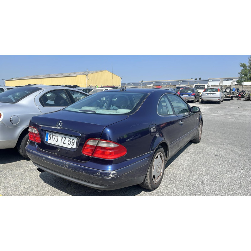 Pompe de direction MERCEDES CLASSE CLK 208 Photo n°16