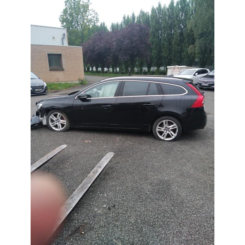 Alternateur VOLVO V 60 2 Photo n°12