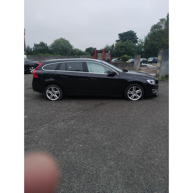 Alternateur VOLVO V 60 2 Photo n°17