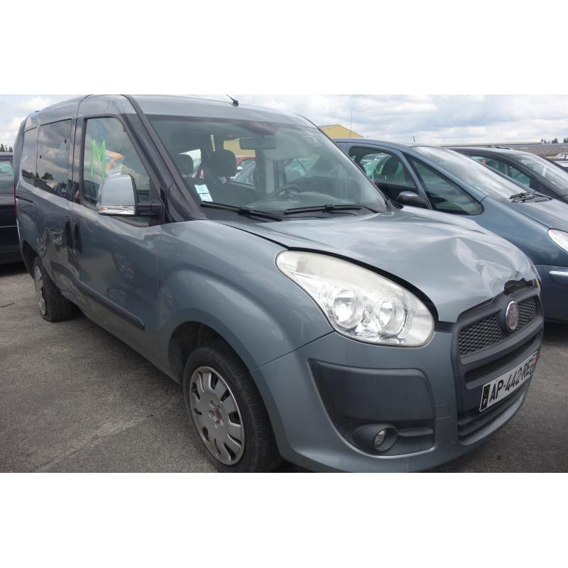 Compresseur clim FIAT DOBLO 2 Photo n°5
