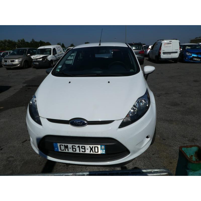 Compresseur clim FORD FIESTA 6 Photo n°3