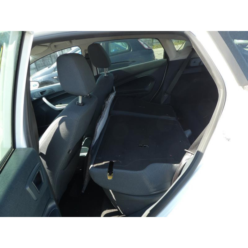 Compresseur clim FORD FIESTA 6 Photo n°8