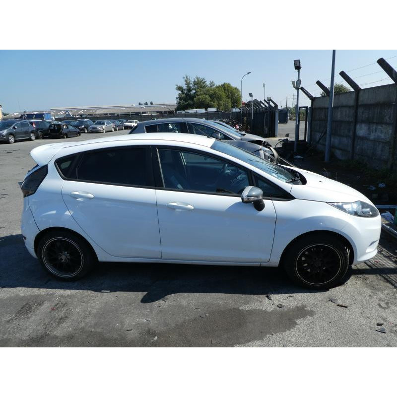 Compresseur clim FORD FIESTA 6 Photo n°14