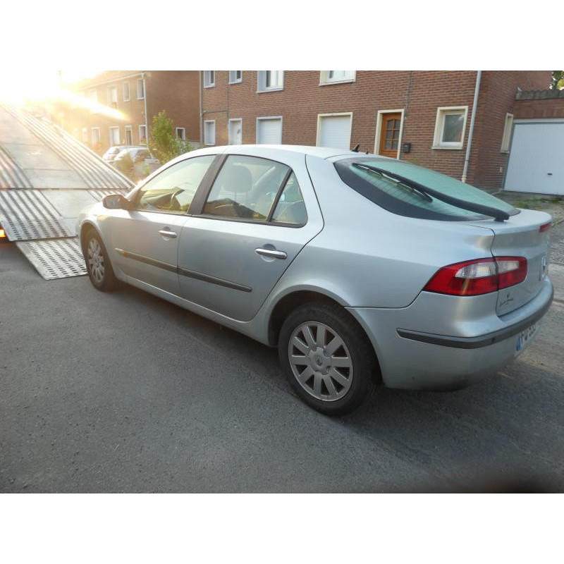 Compresseur clim RENAULT LAGUNA 2 Photo n°3