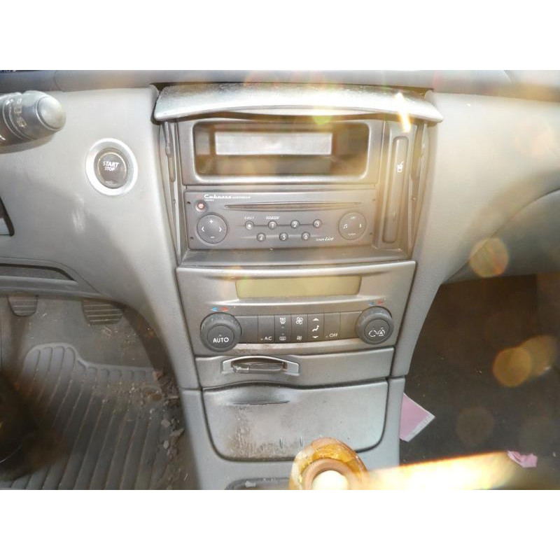 Compresseur clim RENAULT LAGUNA 2 Photo n°12