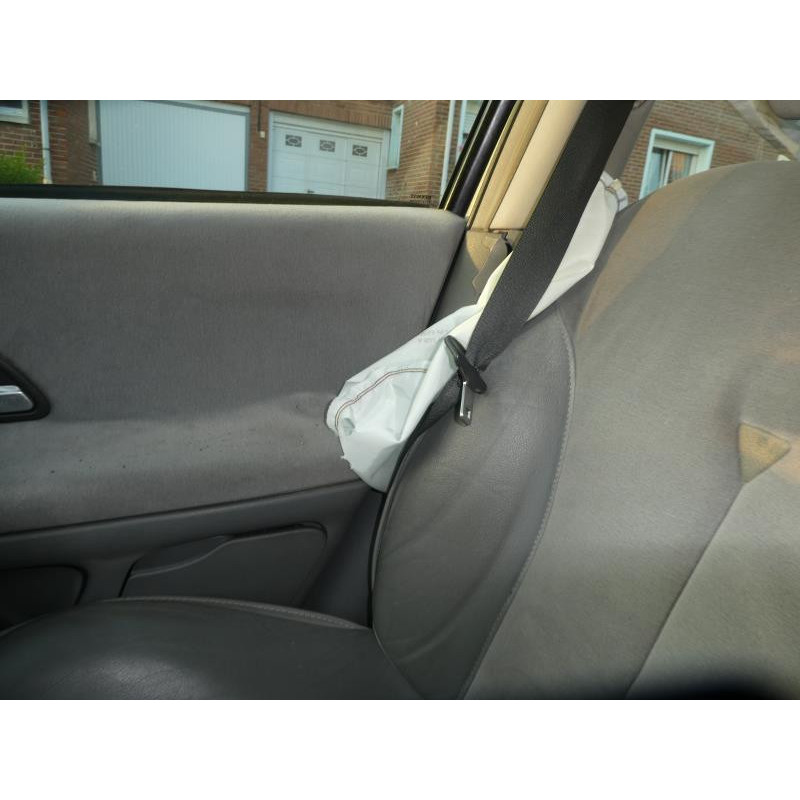 Compresseur clim RENAULT LAGUNA 2 Photo n°14