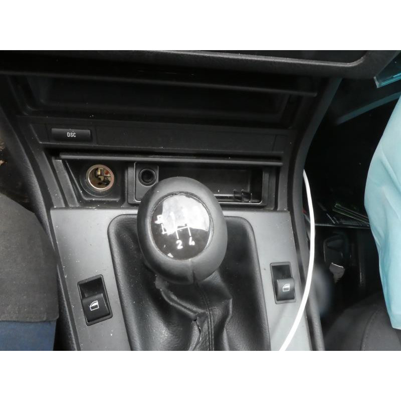 Compresseur clim BMW SERIE 3 E46 Photo n°4