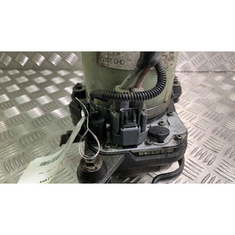 Pompe de direction FORD FOCUS 2 Photo n°3