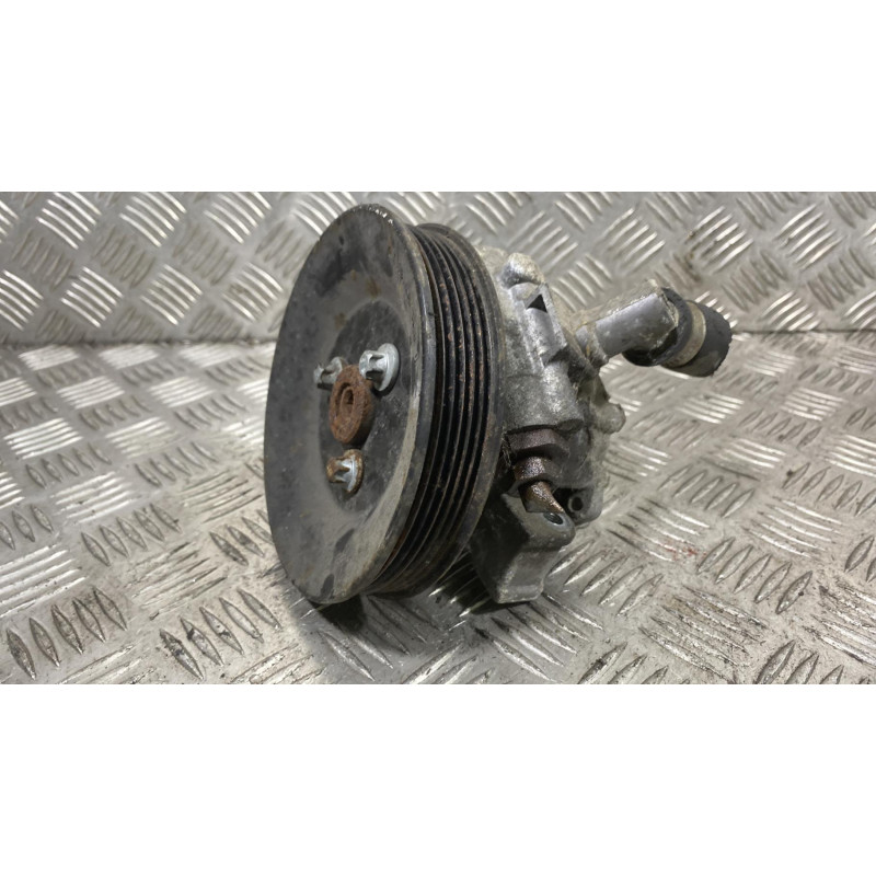 Pompe de direction MERCEDES VITO 638 Photo n°3