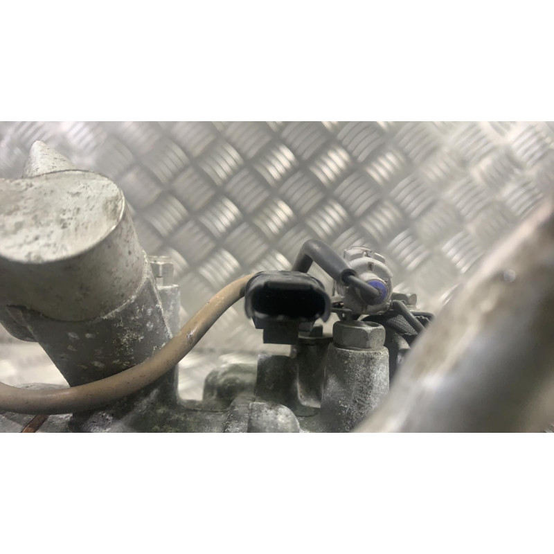 Compresseur clim BMW SERIE 1 F20 Photo n°5