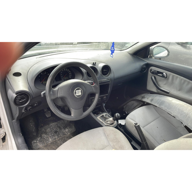 Compresseur clim SEAT IBIZA 3 Photo n°8