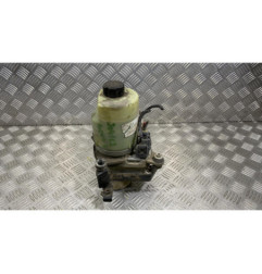 Pompe de direction FORD FOCUS 2