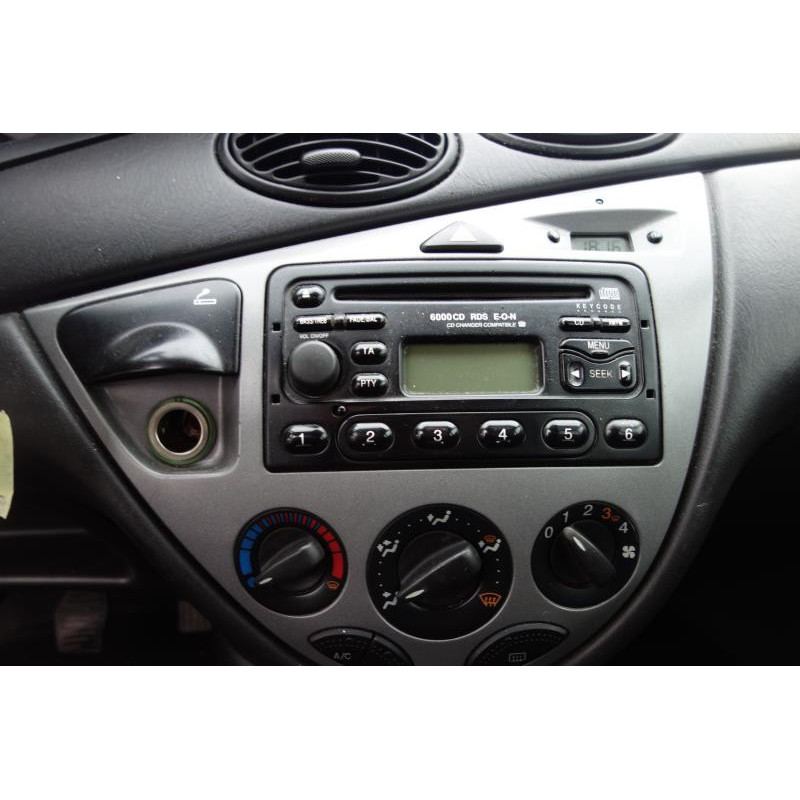 Pompe de direction FORD FOCUS 1 Photo n°8