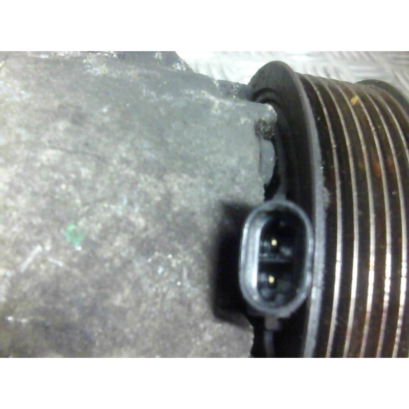 Compresseur clim RENAULT SCENIC 2 Photo n°3