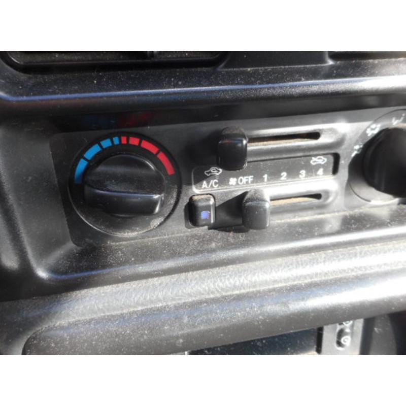 Compresseur clim OPEL FRONTERA B Photo n°12