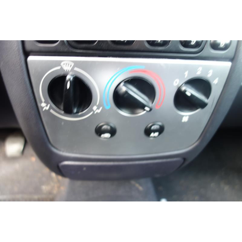 Pompe lave glace avant FORD PUMA Photo n°10
