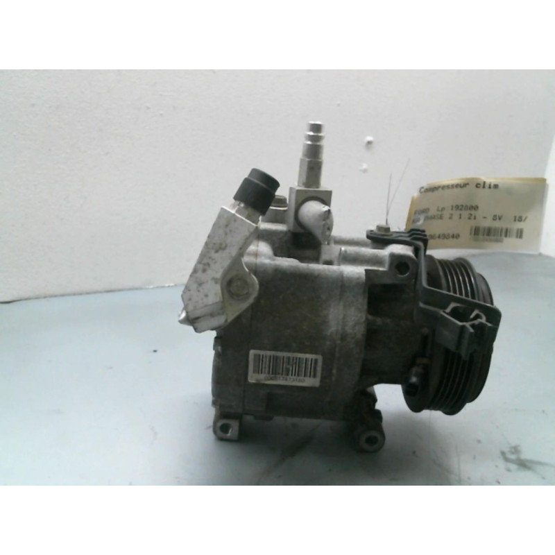 Compresseur clim FORD KA Photo n°2