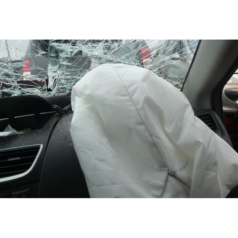 Compresseur clim SUZUKI SWIFT 4 Photo n°8