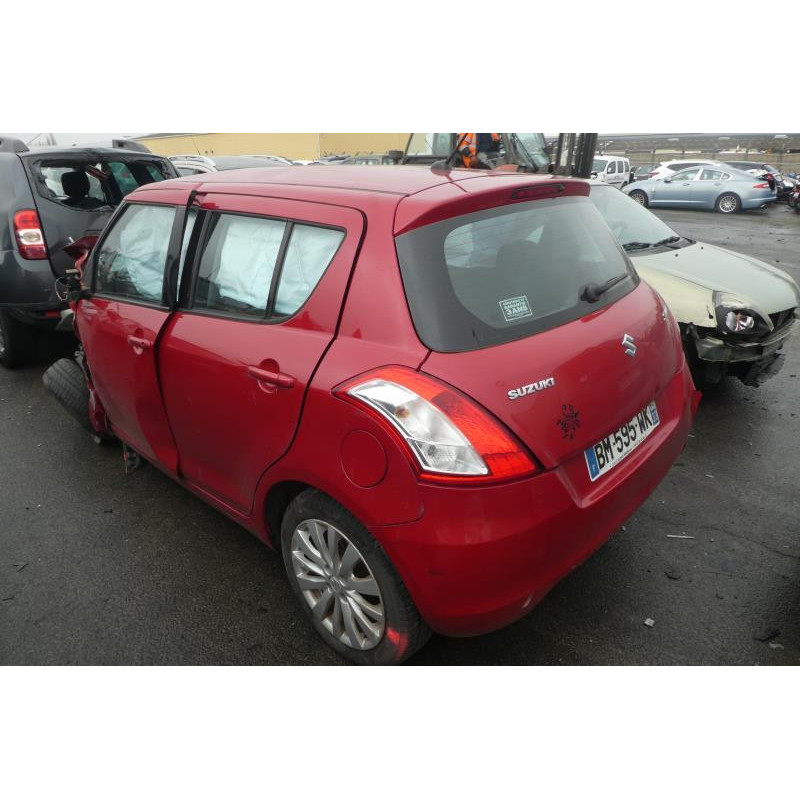 Compresseur clim SUZUKI SWIFT 4 Photo n°10