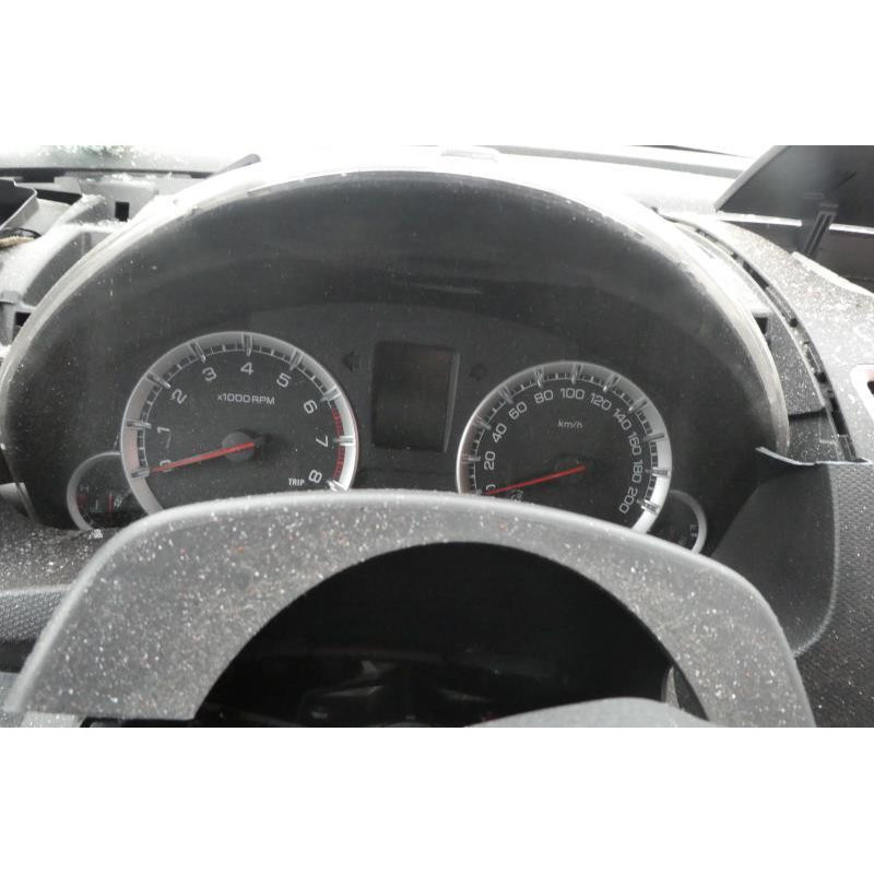 Compresseur clim SUZUKI SWIFT 4 Photo n°12