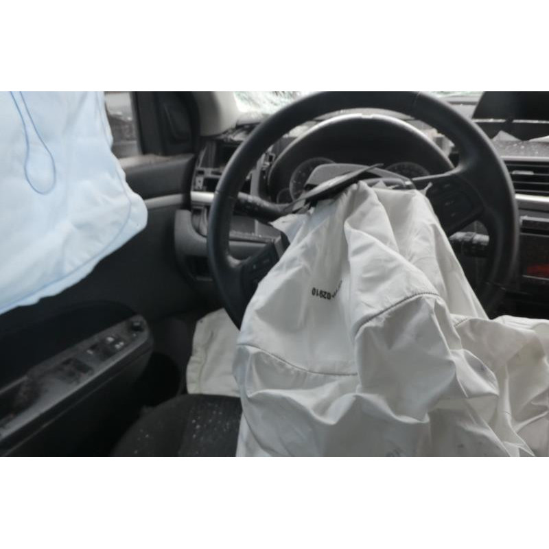 Compresseur clim SUZUKI SWIFT 4 Photo n°15