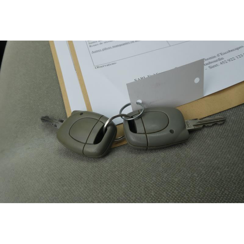 Compresseur clim RENAULT TWINGO 1 Photo n°9